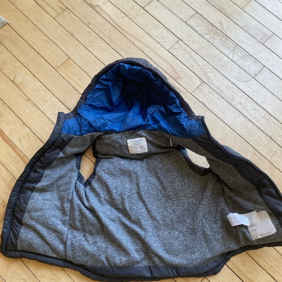 Toddler Puffer Vest with Hood (3/4)🍂🍁 - Picture 2 of 6